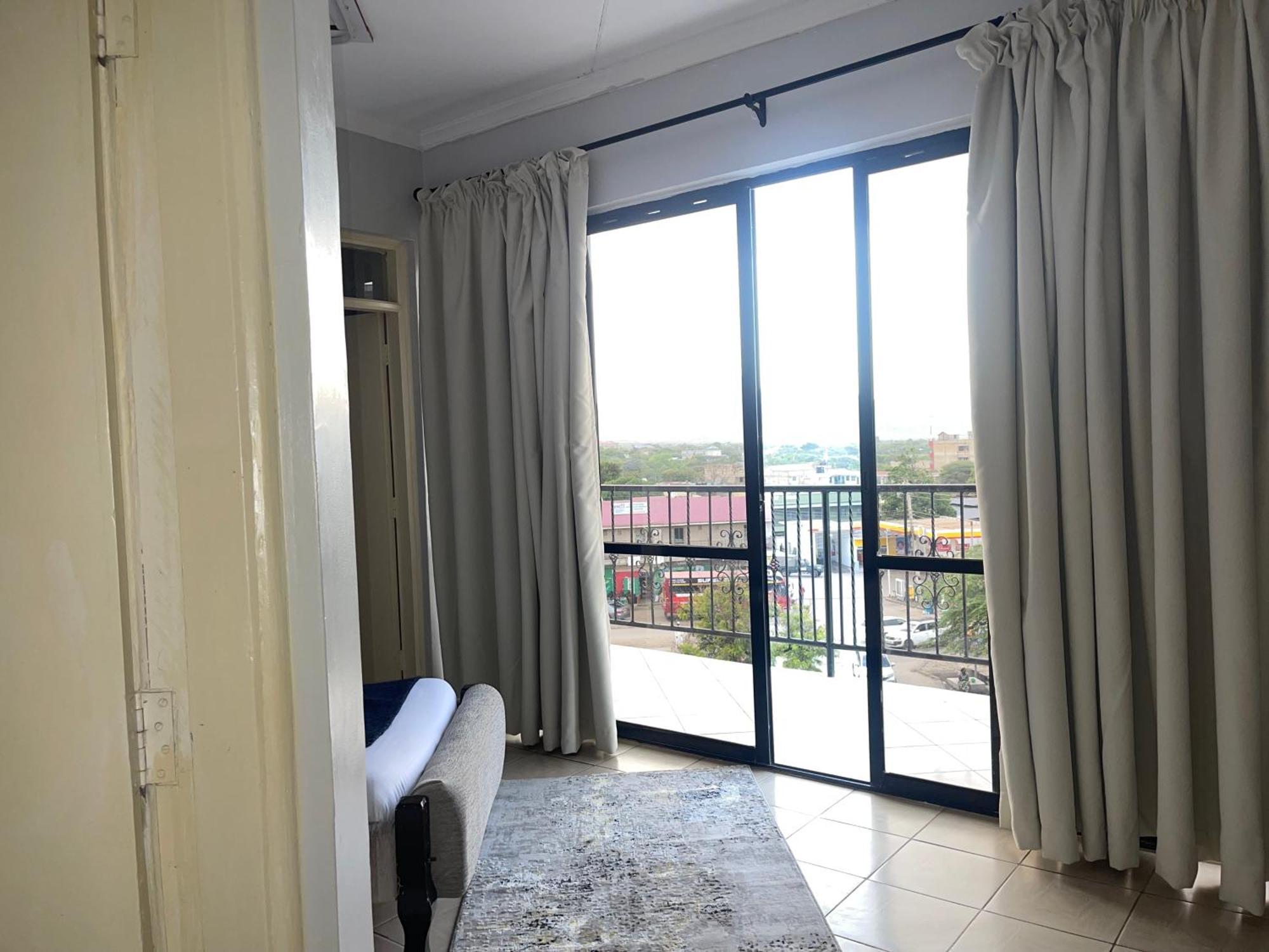 Iman Hotel Isiolo المظهر الخارجي الصورة